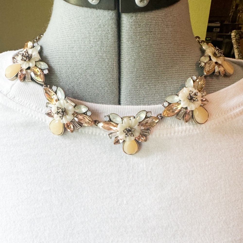 Chloe and Isabel Floral Necklace